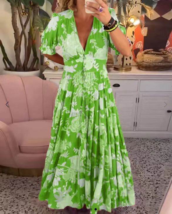 Tessa™ | Elegant dress with floral print and V-neck